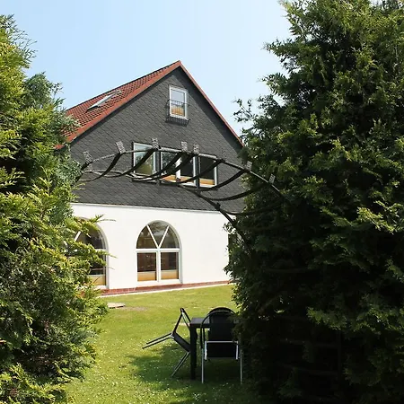 Cosy In With Garden Apartment